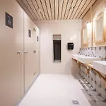 Hostel Le Bout Du Parc Versailles