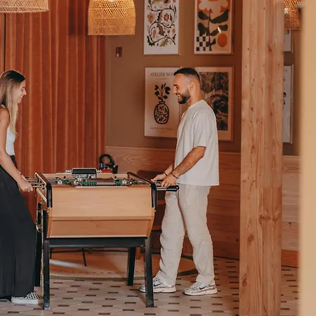 Le Bout Du Parc Hostel Βερσαλλίες