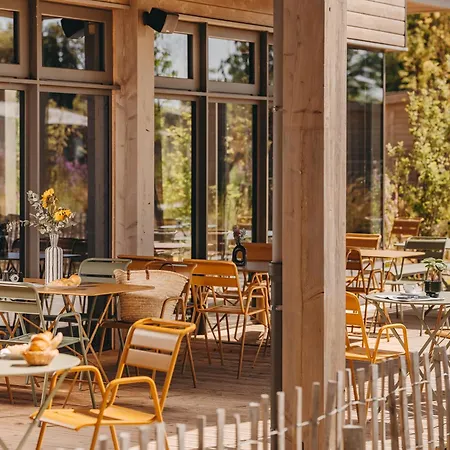 Le Bout Du Parc Hostel Βερσαλλίες